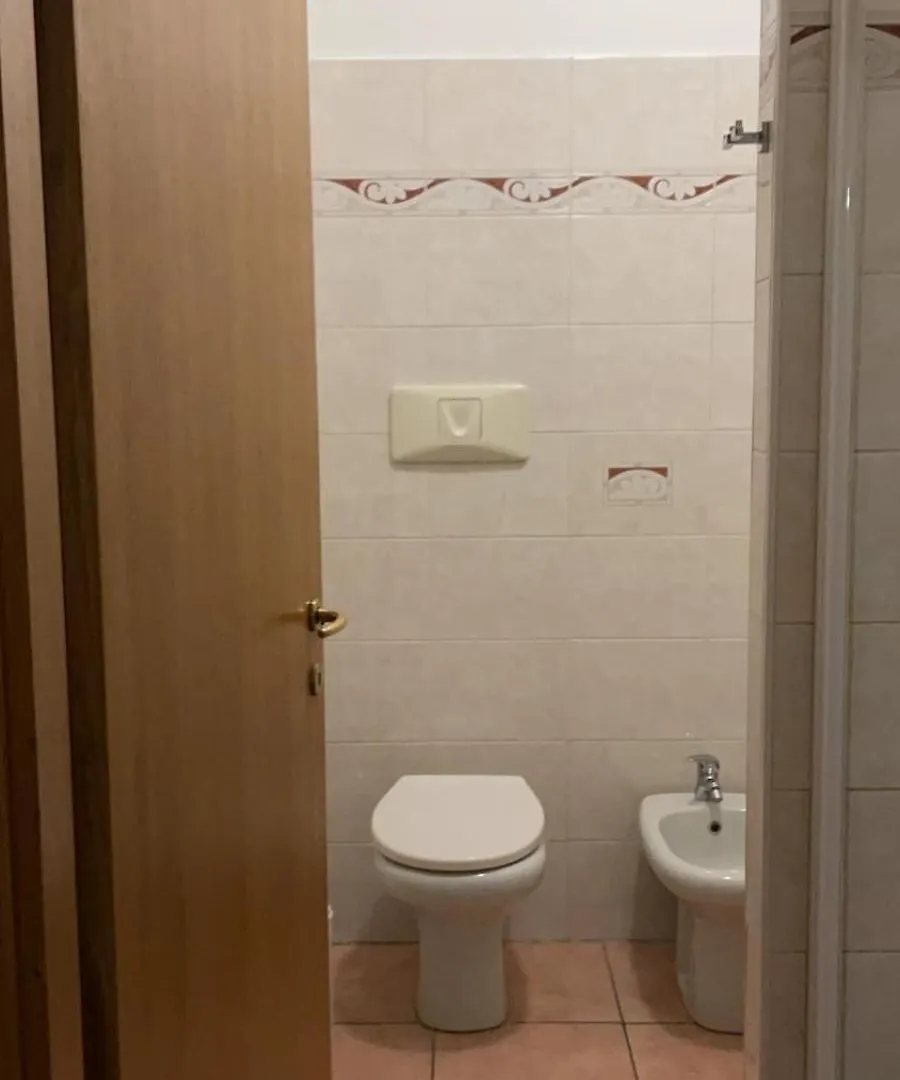 Lovely Apartment Near Centrale Milan Italy